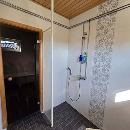 Anttoninvahe 7 130m2 With Garden And Sauna Etc شقة راوما